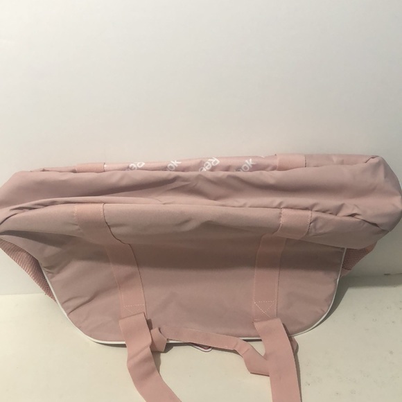 Reebok Axle Tote Bag 14” x 22” x 7” Water Resistant Multipocket Straps Pale Pink - Picture 14 of 14